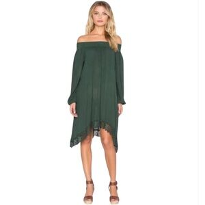 NWT- Tularosa Avery Off The Shoulder Dress